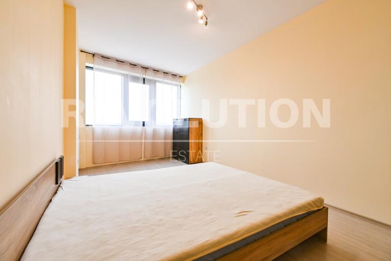 one-bedroom apartment image 56302