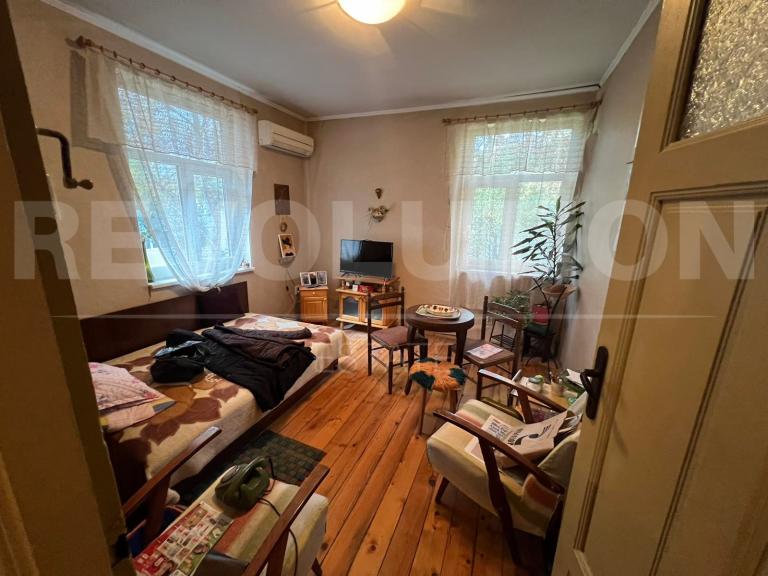 one-bedroom apartment image 57410